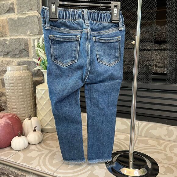 Old Navy Distressed Jegging - Picture 3 of 5